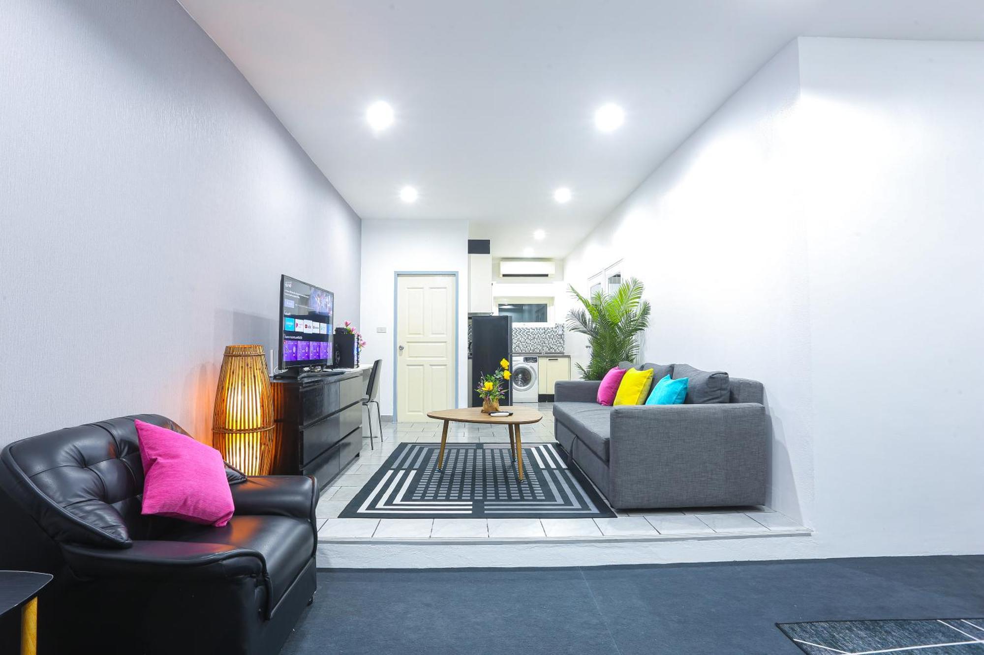 Pool Villa Pattaya Phratamnak C2- 2 Bedroom Pantai Jomtien Luaran gambar